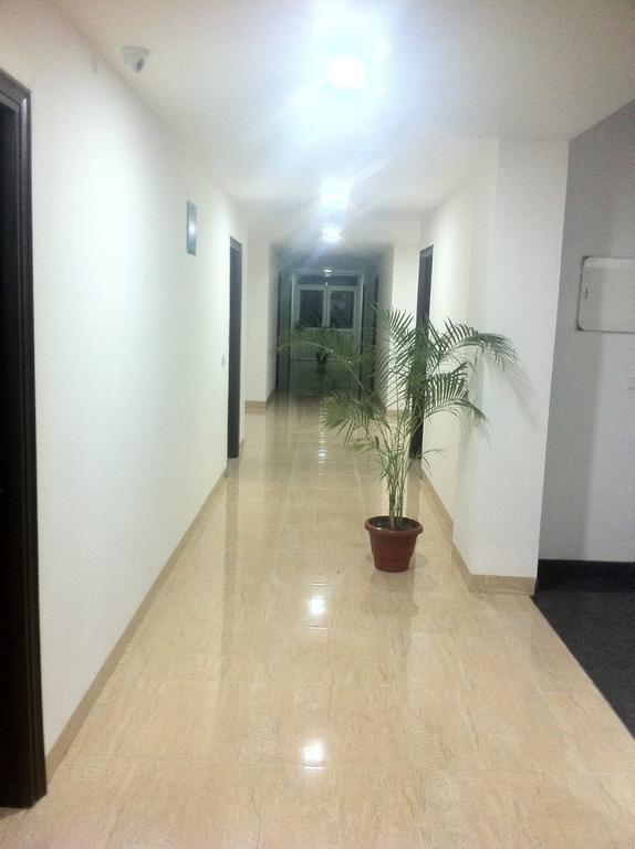 Cyber Inn Gurgaon Bagian luar foto