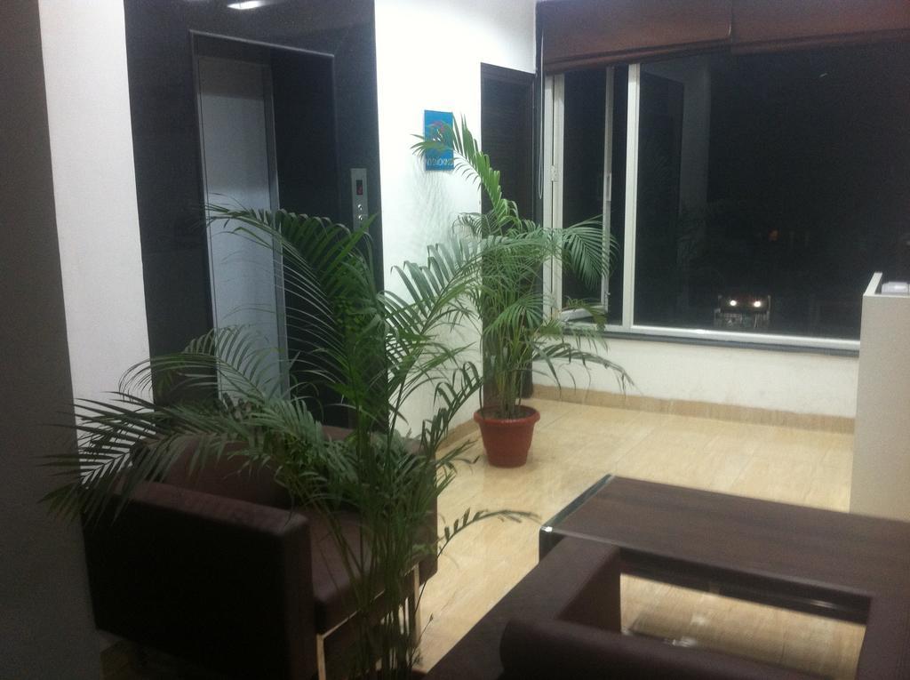 Cyber Inn Gurgaon Bagian luar foto